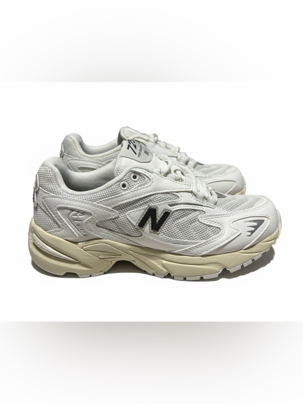 New Balance White and Cream Retro Chunky Sneakers Men’s size 7 - Picture 3 of 6